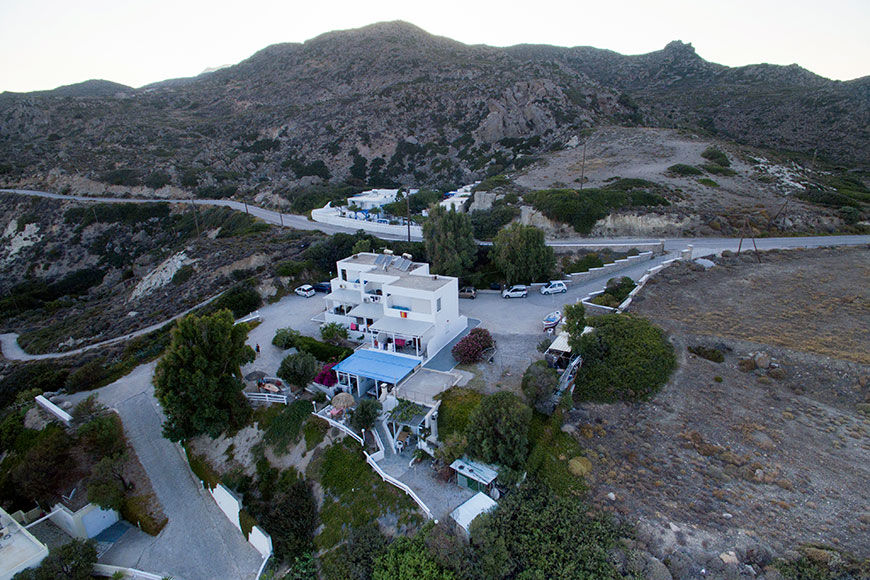 apartments in milos greece
